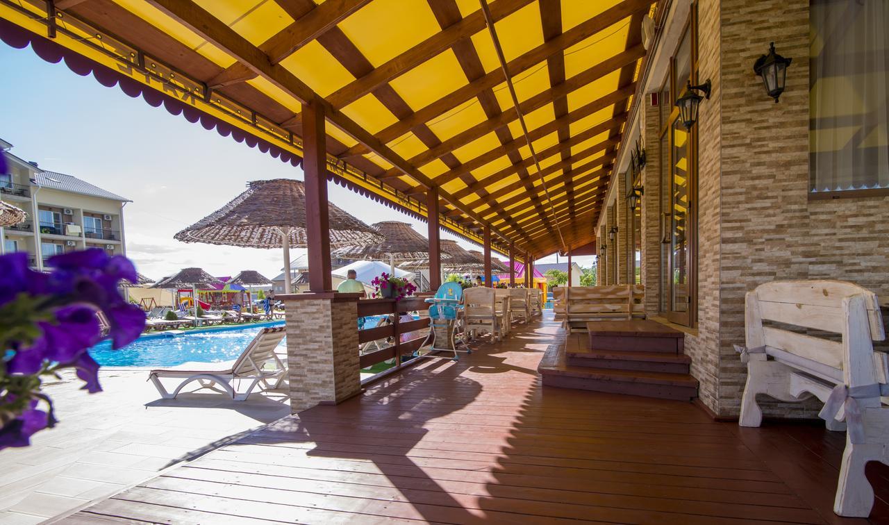 Kovcheg Hotel Zatoka Kültér fotó