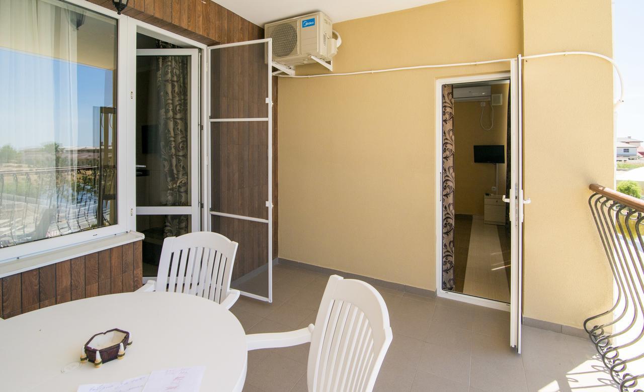 Kovcheg Hotel Zatoka Kültér fotó