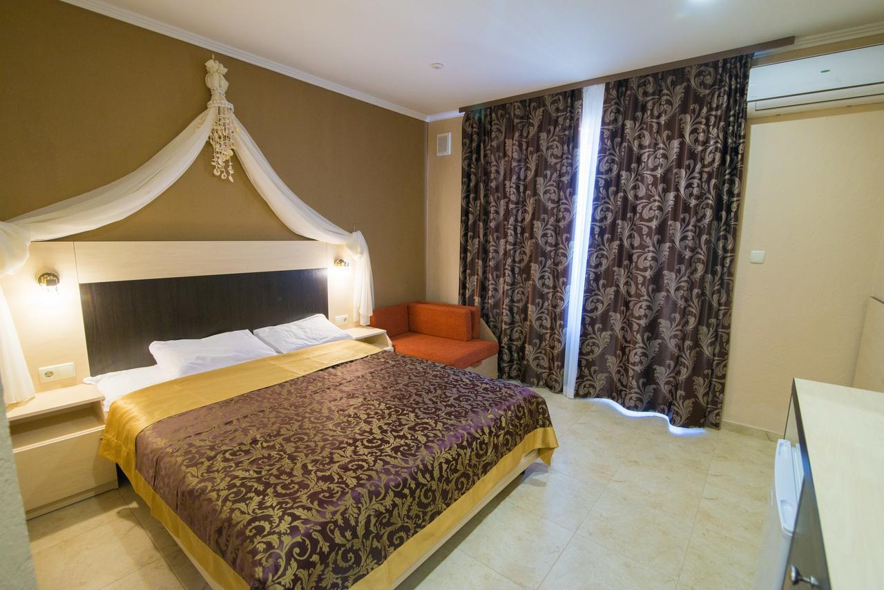 Kovcheg Hotel Zatoka Kültér fotó