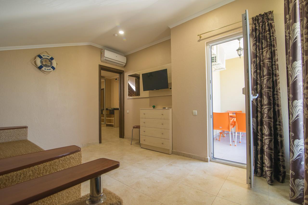 Kovcheg Hotel Zatoka Kültér fotó